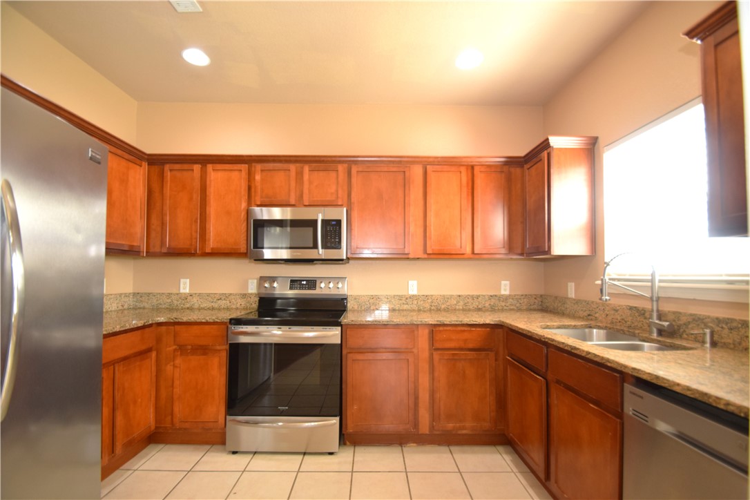 Riverwalk - Residential Lease