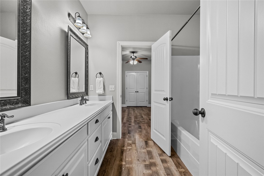 Creekwood Sub Rogers - Residential