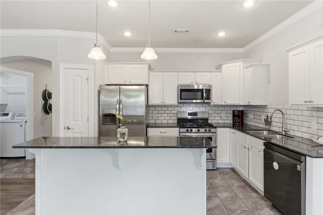 Emerald Point - Residential