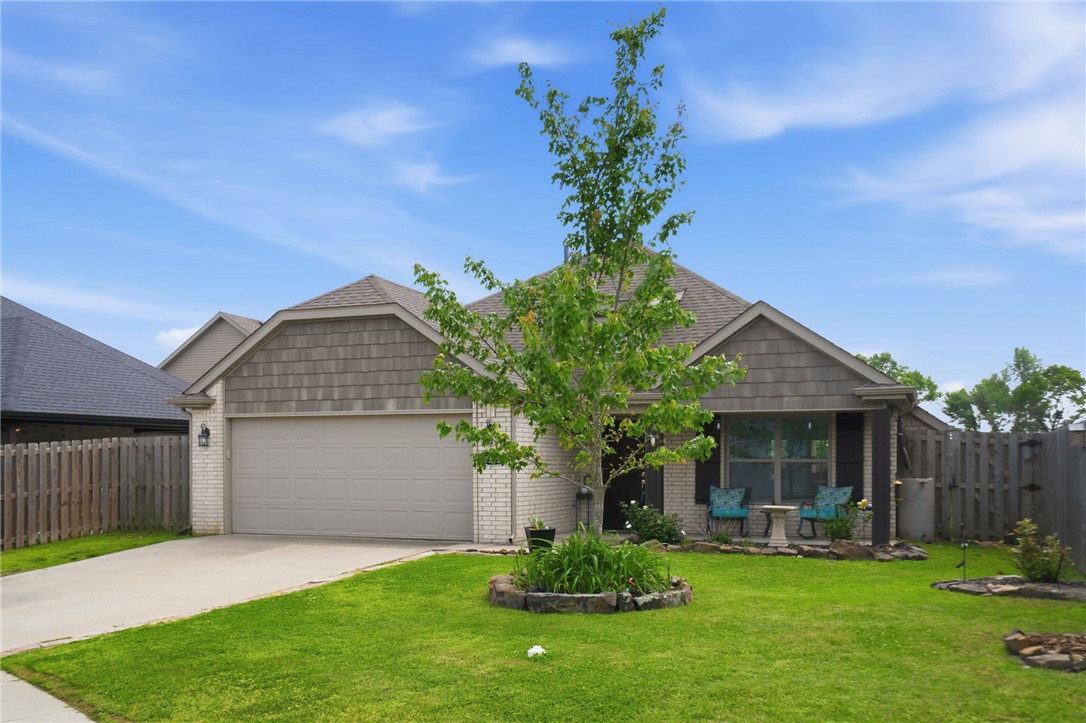 Emerald Point - Residential