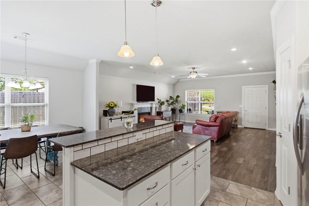 Emerald Point - Residential