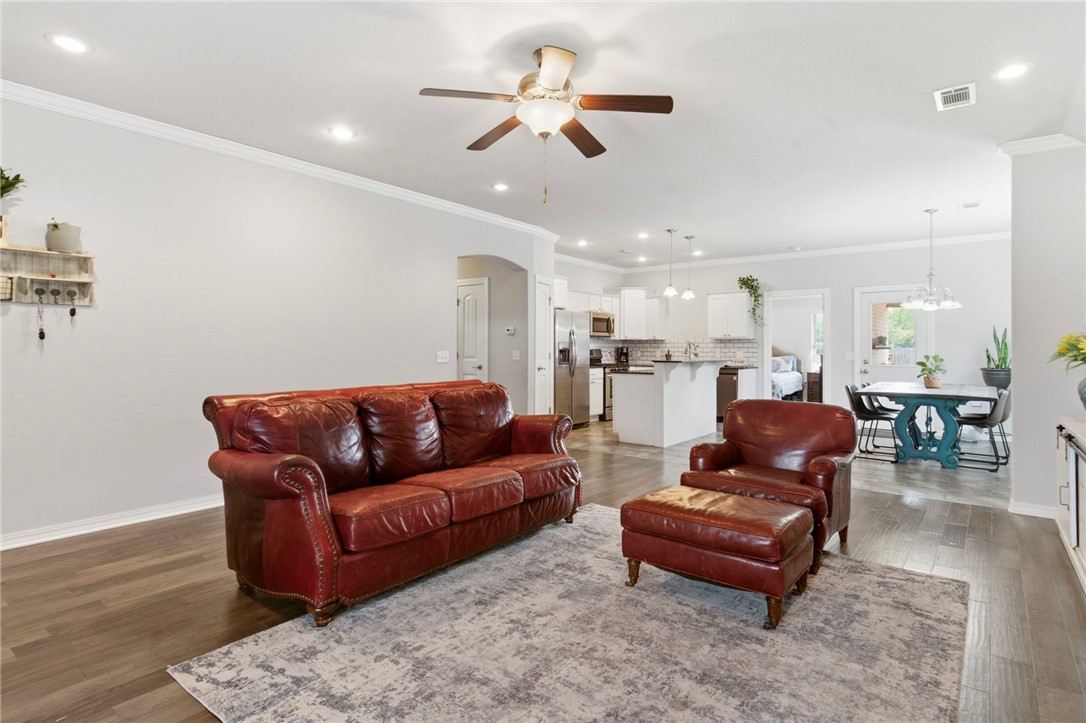 Emerald Point - Residential