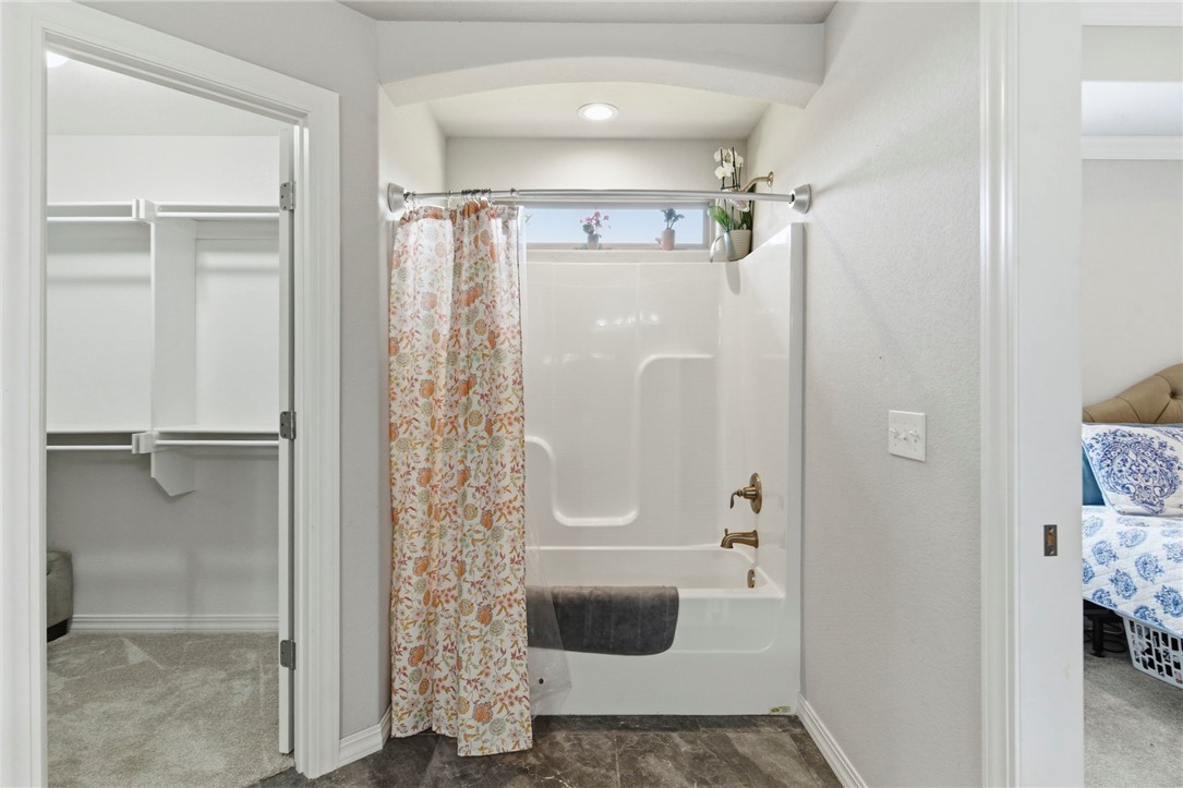 Emerald Point - Residential