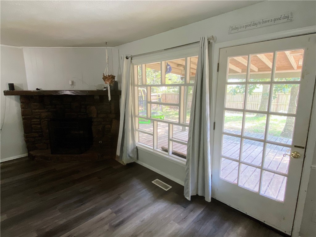Hickory Hills Sub Siloam Spgs - Residential