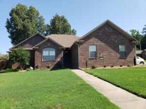 Wonderful home so close to all . very open greatroom for entertaining plus if alone it is just perfect to curl up, eat, and watch a movie Privacy wood fence in back yard and front and back have new landscaping. in last 2 months new carpet in the 3 bedrooms and new interior paint. there is a special little office if you need it