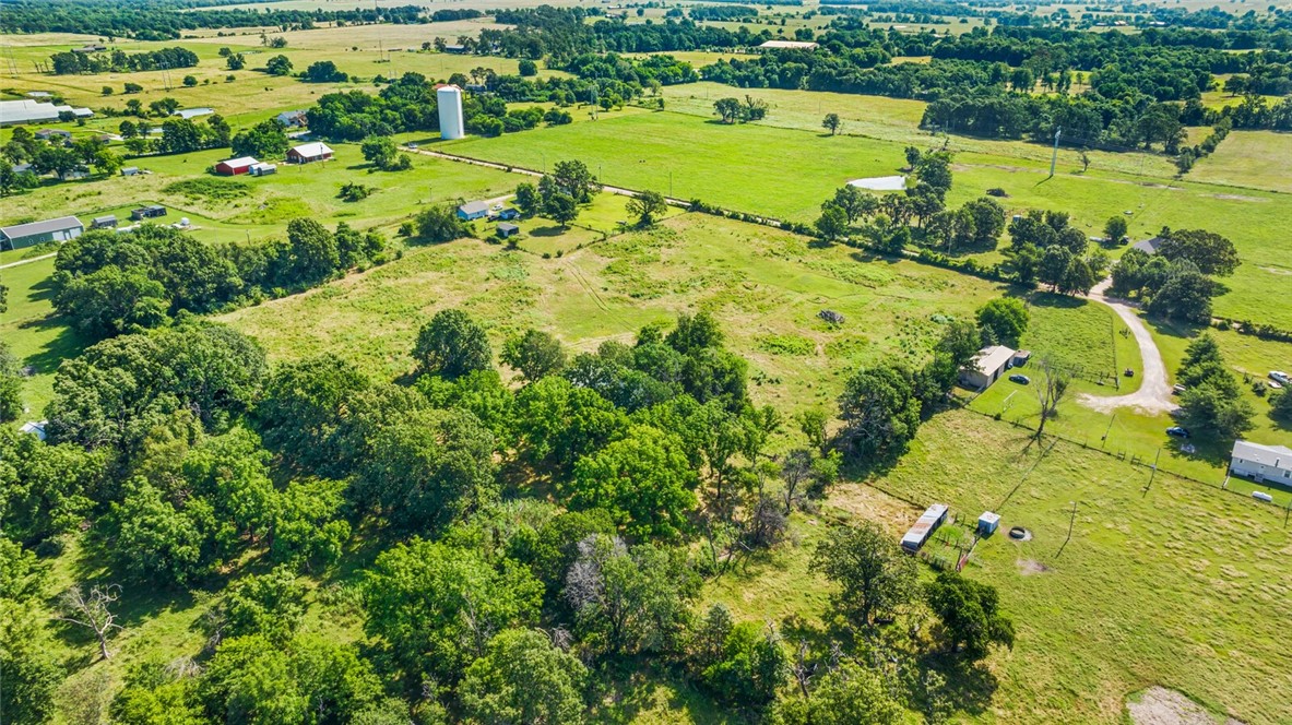 Discover your own private slice of country paradise on this beautiful 4.56 acre parcel nestled in the peaceful countryside of Gravette. Perfectly suited for your dream home, recreational retreat, or small farm, this gently rolling land features mature trees, open pasture, and a scenic pond ā ideal for fishing, relaxing, or attracting wildlife.
Whether you're looking to build, invest, or just escape the city, this property offers endless possibilities. With road frontage, electric nearby, and no HOA restrictions, itās ready for your vision.