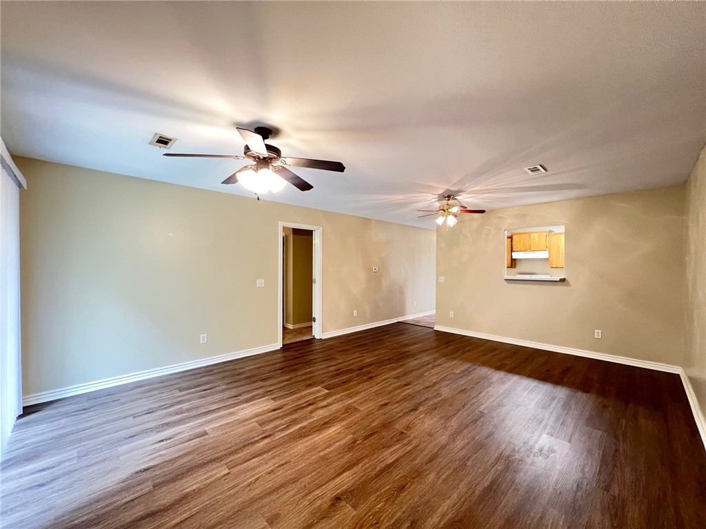 GRAYSTONE SUB-CENTERTON - Residential Lease