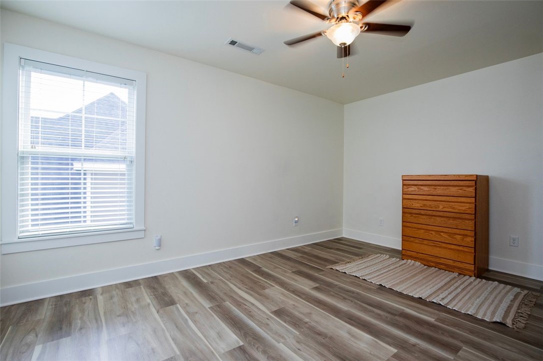 Hyde Park Cave Spgs - Residential