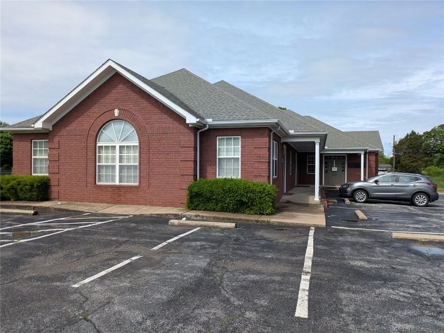 4052 Sq ft office building in W Springdale, with 3 suites and two tenants. In good condition with long term tenants. Easy access to I49 and all of NW Arkansas. Good  1031exchange property, owner occupied or income property. Seller pays water and trash service.