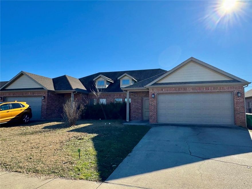 Welcome to 938 Kensington Drive, a beautiful and well-maintained 3 bedroom, 2 bathroom home located in a quiet, family-friendly neighborhood in Centerton. This inviting home features a comfortable, functional layout with plenty of natural light throughout. 

The open living and dining areas create a warm space for everyday living and entertaining. The kitchen offers ample cabinet and counter space, making meal prep easy and organized. All three bedrooms are generously sized, with the primary bedroom featuring a private en-suite bathroom for added comfort.

Enjoy the two car garage Step outside to a fully fenced backyard—perfect for relaxing, hosting guests, or giving kids and pets a safe place to play.

Conveniently located near schools, shopping, dining, and major roads, this home offers the perfect balance of peaceful suburban living and easy access to everything Northwest Arkansas has to offer.