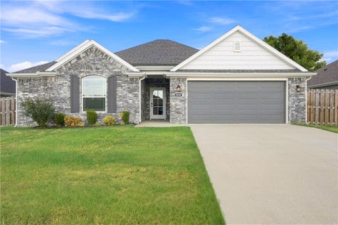Photo of 310 W Tyler Road, Farmington, AR 72730 (MLS # 1360840)
