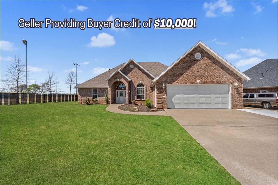 Location, Location, Location! Nestled on a quiet cul-de-sac and adjacent to a public park, this home offers both privacy and extra parking—plus it's walkable to Farmington High School! Enjoy stunning views of the Boston Mountains and experience the best of the Ozarks right from your doorstep.
This hard-to-find, carpet free, layout features four spacious bedrooms, a formal dining room, and a breakfast nook in the kitchen—perfect for everyday living and entertaining. The oversized primary suite offers plenty of space for a cozy reading nook or a home office, all bathed in natural light. Step into the high-end three-seasons room and out to a well maintained backyard. Major updates in the past four years include a new HVAC system, roof, gutters, water heater, and a privacy fence, making this home move-in ready and low-maintenance.