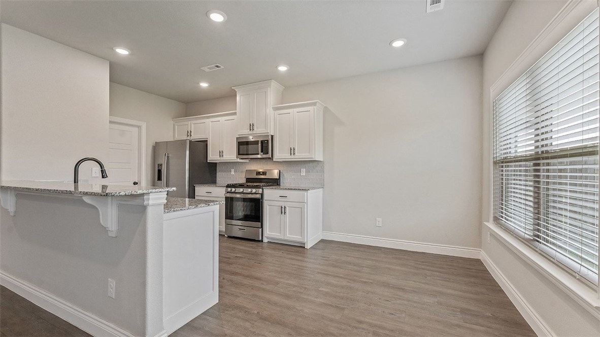 BARRINGTON PLACE-CENTERTON - Residential