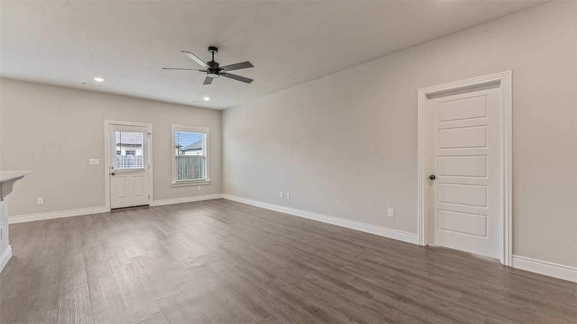 BARRINGTON PLACE-CENTERTON - Residential