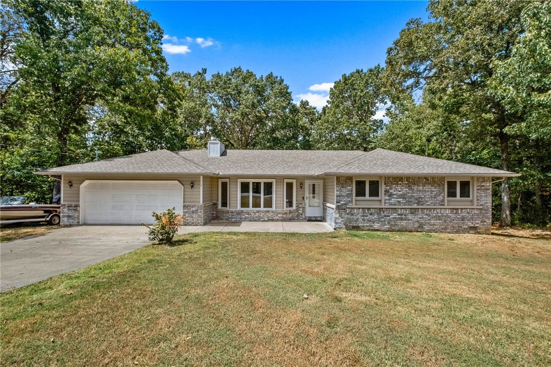 1 Selkirk Drive - Photo 2
