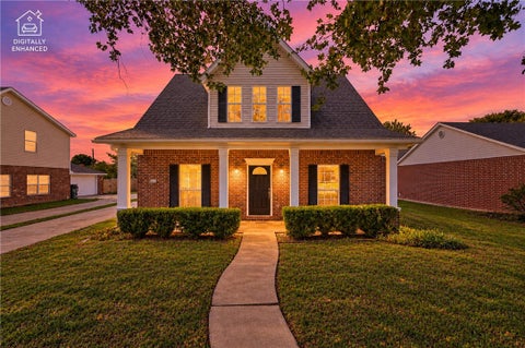 Photo of 1407 N Heritage Avenue, Fayetteville, AR 72704 (MLS # 1365583)