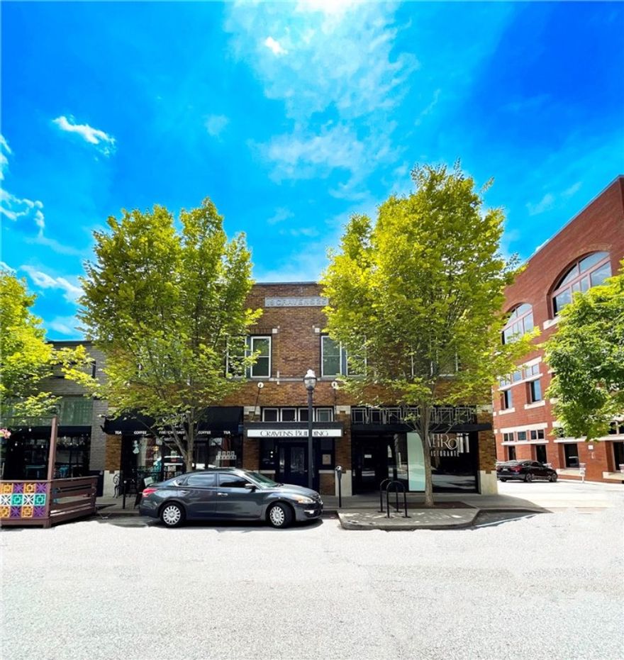 Utilities: $25 for water/monthly. All other utilities are separately metered. 
Fantastic location off of the Fayetteville Square. Within walking distance of popular shopping and dining, Fayetteville Farmer’s Market, Dickson entertainment district, and the University of Arkansas. The space features beautiful wooden floors, neutral color palette, and red brick detail. Layout includes an updated kitchen, one bedroom, open dining/living room, and stacked washer/dryer unit