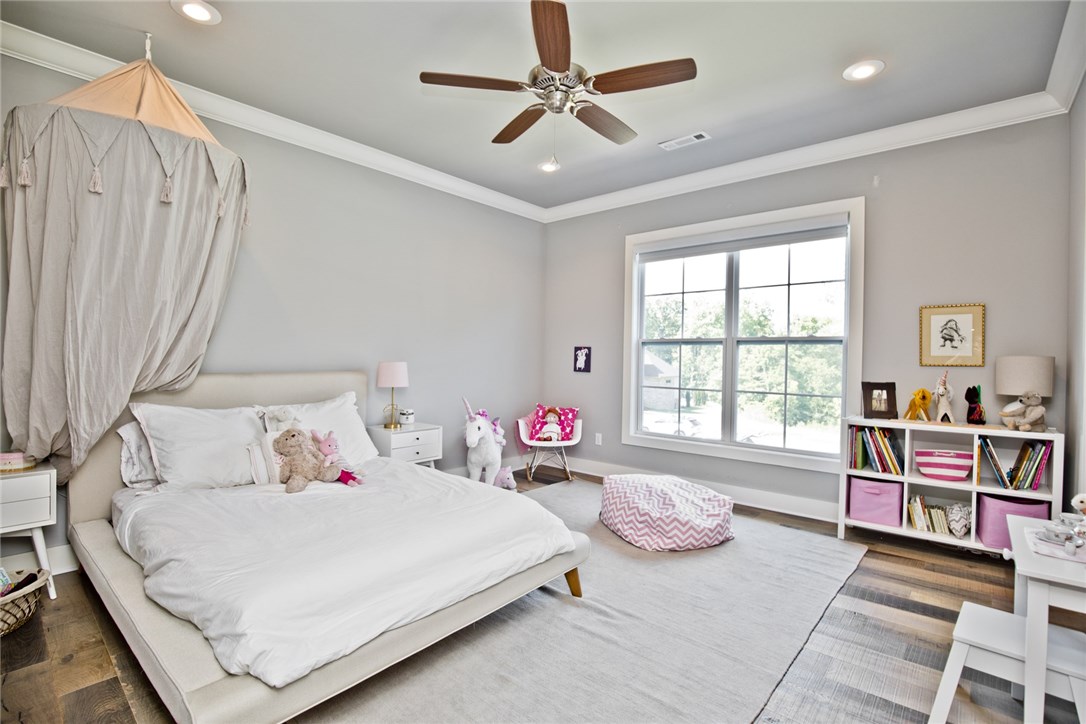 Oak Tree Centerton - Residential