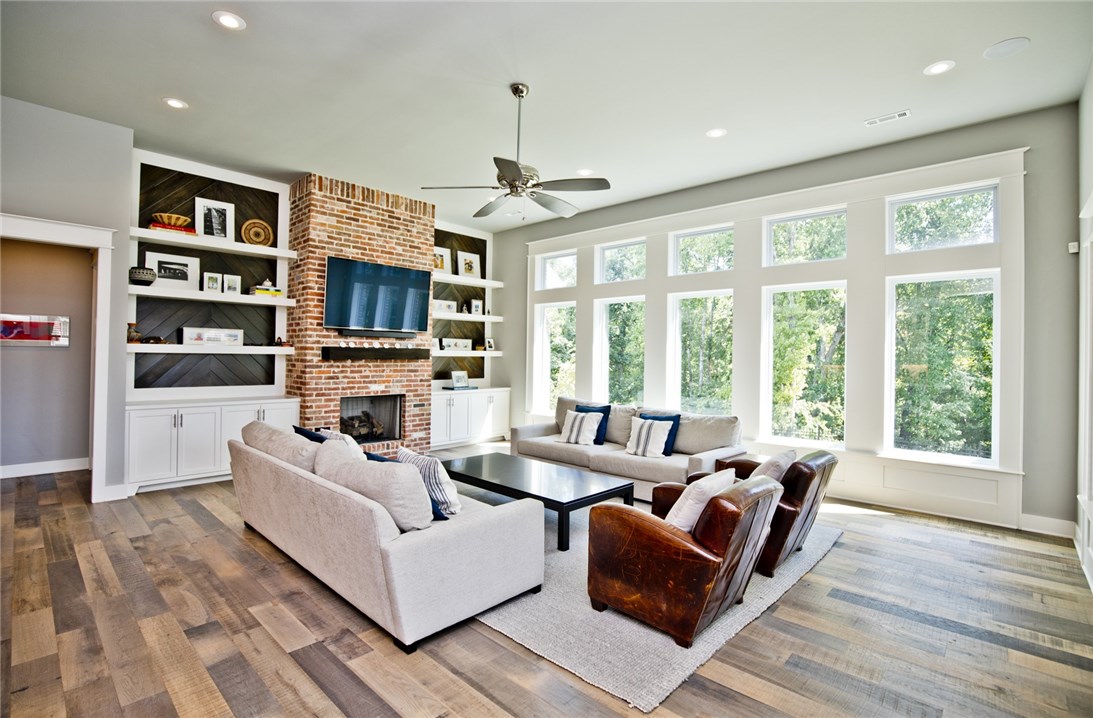 Oak Tree Centerton - Residential