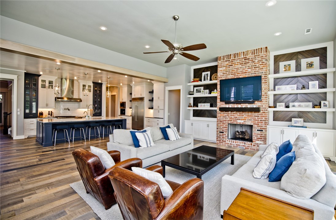 Oak Tree Centerton - Residential