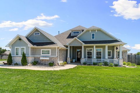 Photo of 1601 Higgins Street, Pea Ridge, AR 72751 (MLS # 1347399)