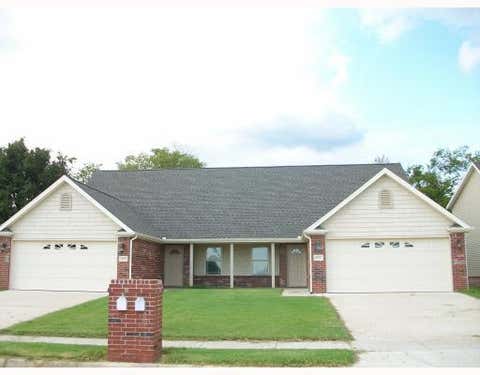 Photo of 810 Baker Street, Gravette, AR 72736 (MLS # 1354027)