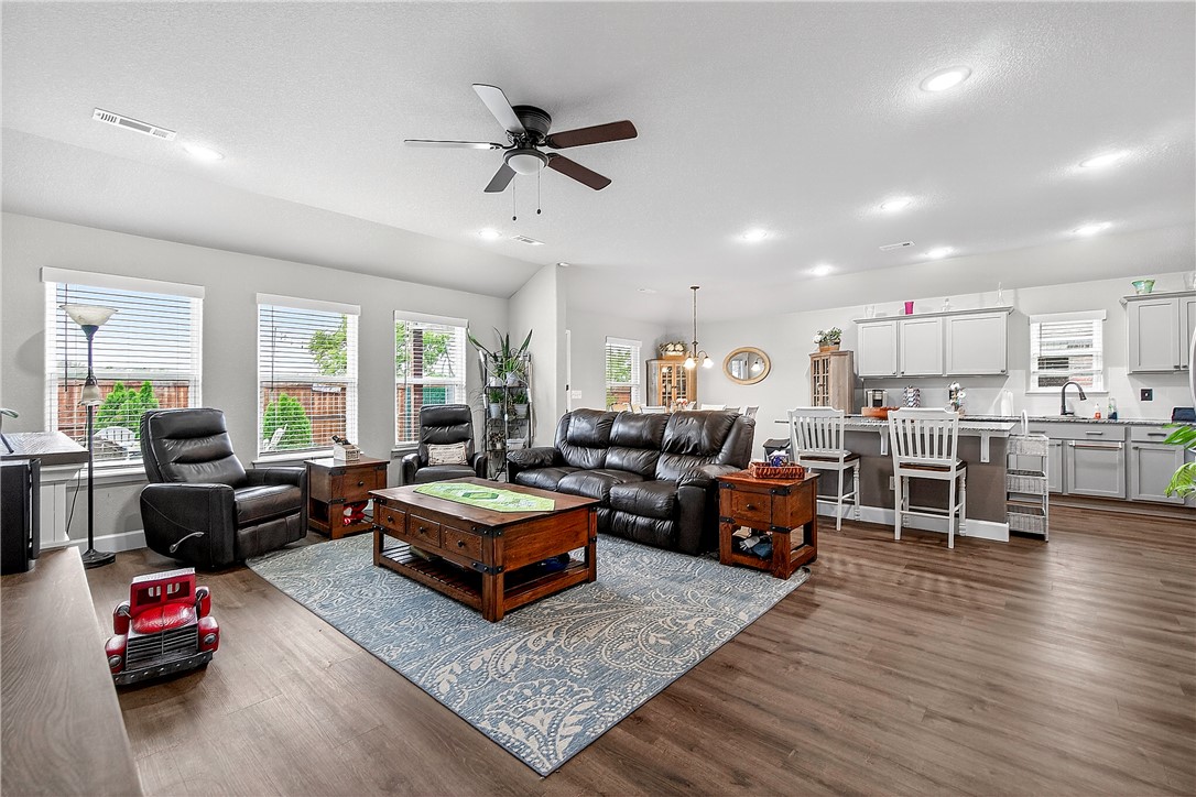 Providence Village Ph Ii Bentonville - Residential