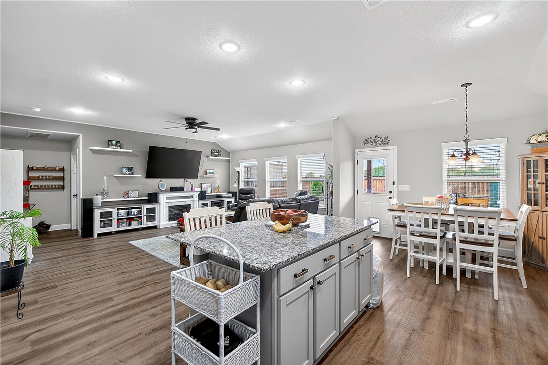Providence Village Ph Ii Bentonville - Residential