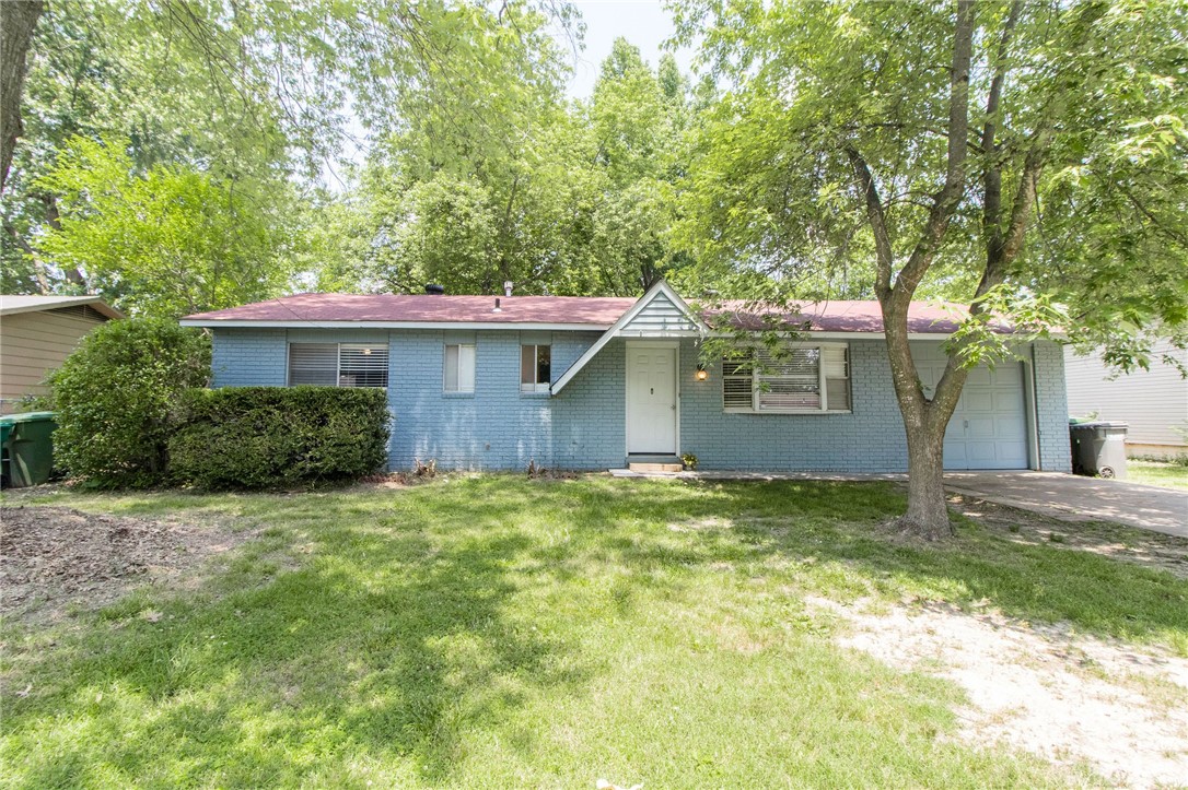 Bishop Manor-Rogers - Residential