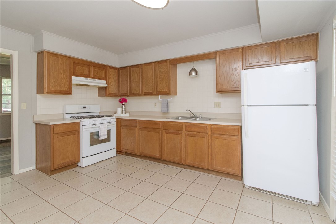 Bishop Manor-Rogers - Residential