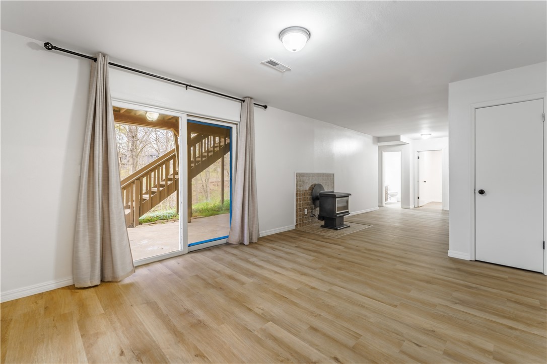 Lakeview Sub Bvv - Residential Lease