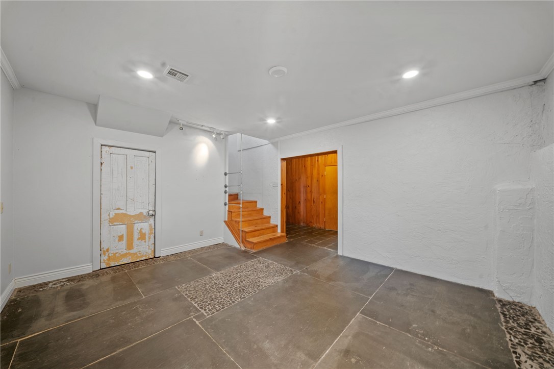 Hyland Park Rogers - Residential