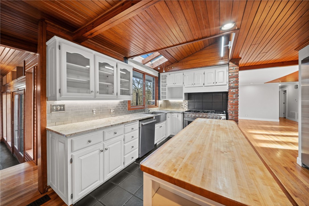 Hyland Park Rogers - Residential