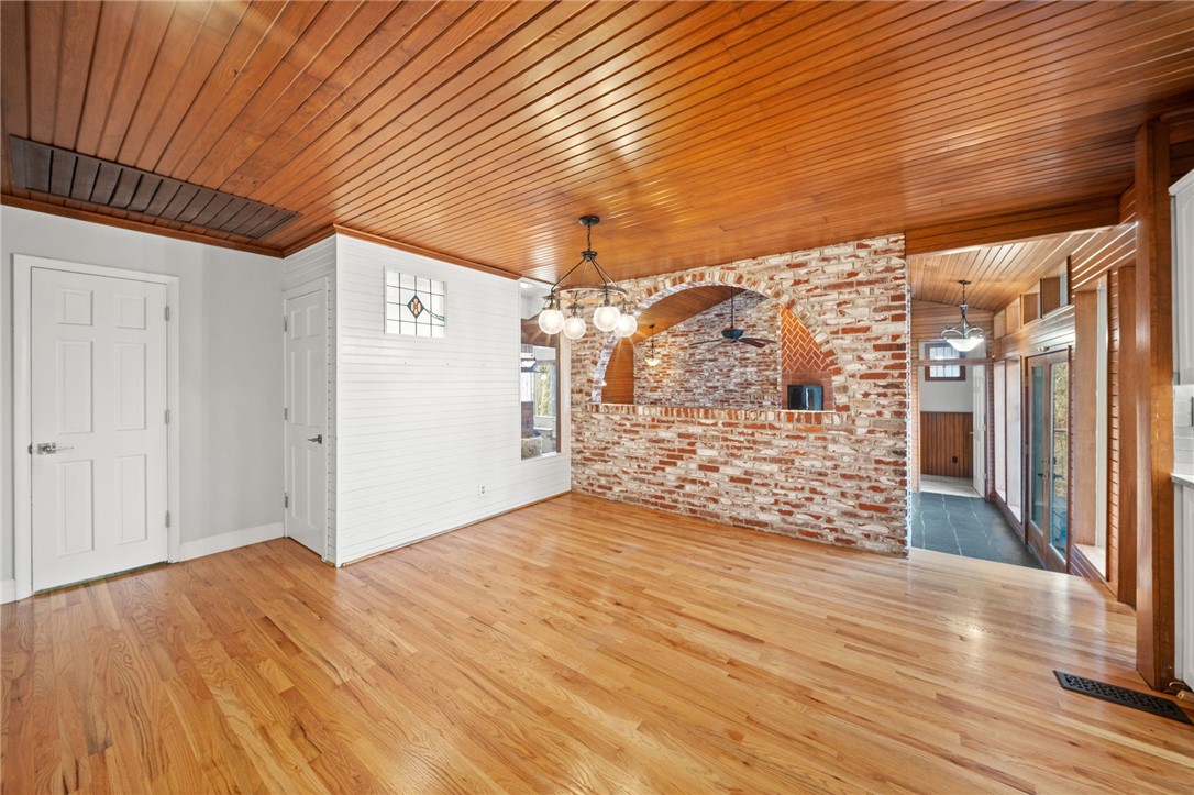 Hyland Park Rogers - Residential