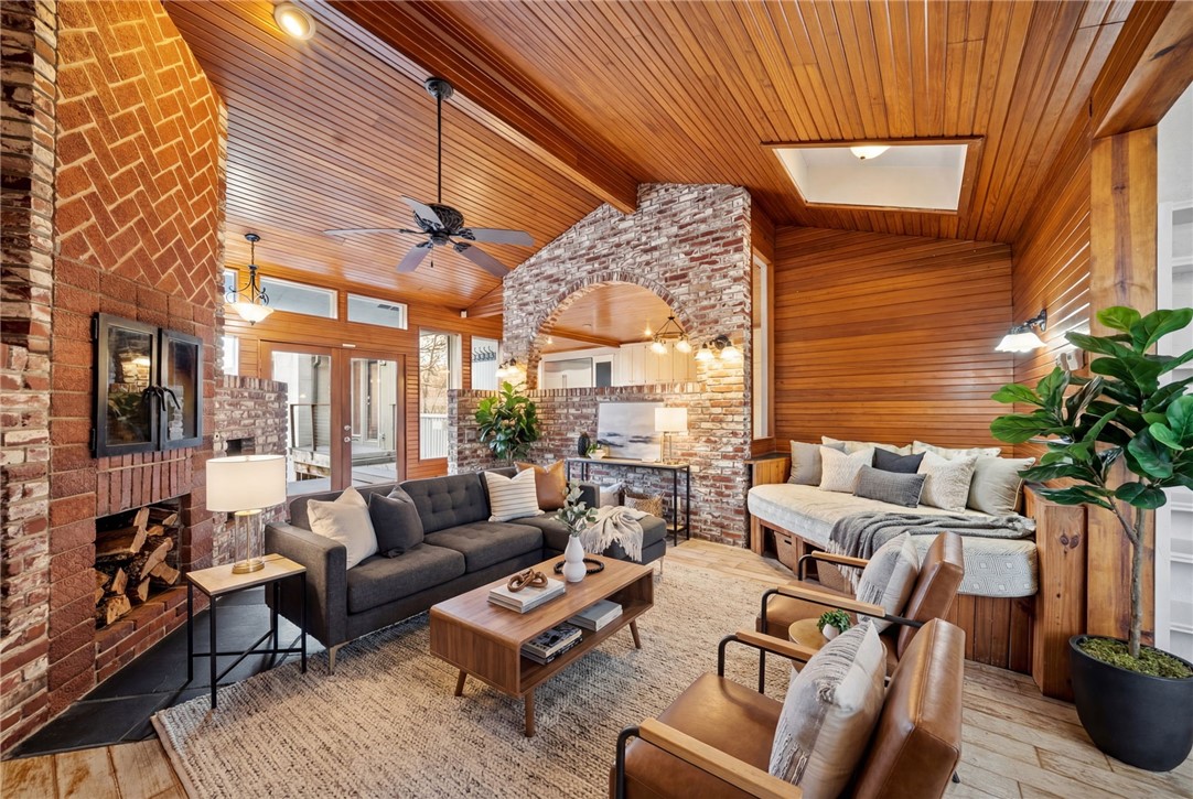 Hyland Park Rogers - Residential