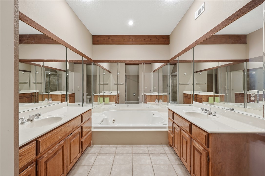 Unit 124 Holiday Island - Residential