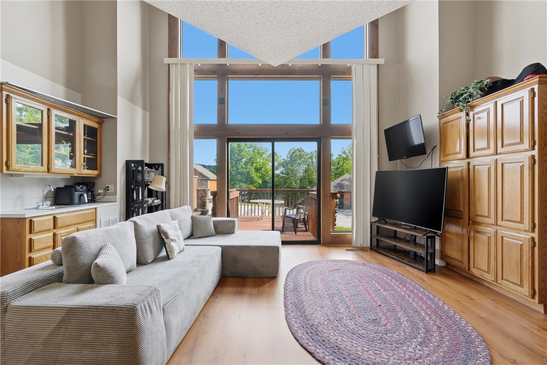 Unit 124 Holiday Island - Residential