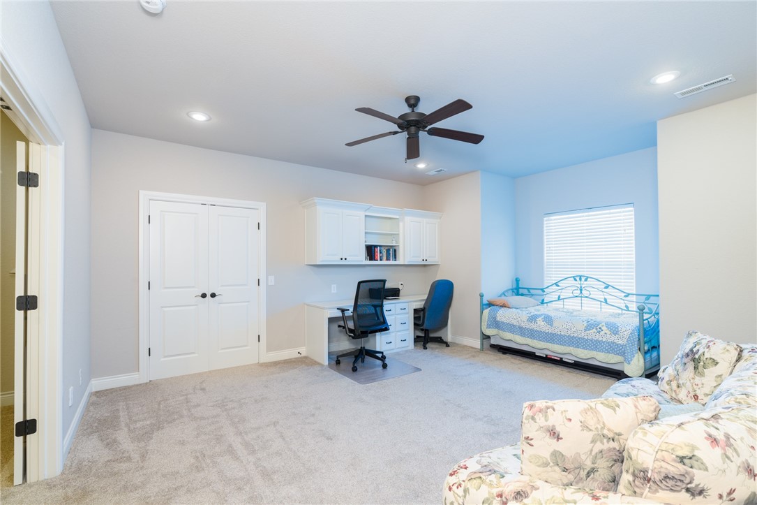 Oxford Ridge - Residential