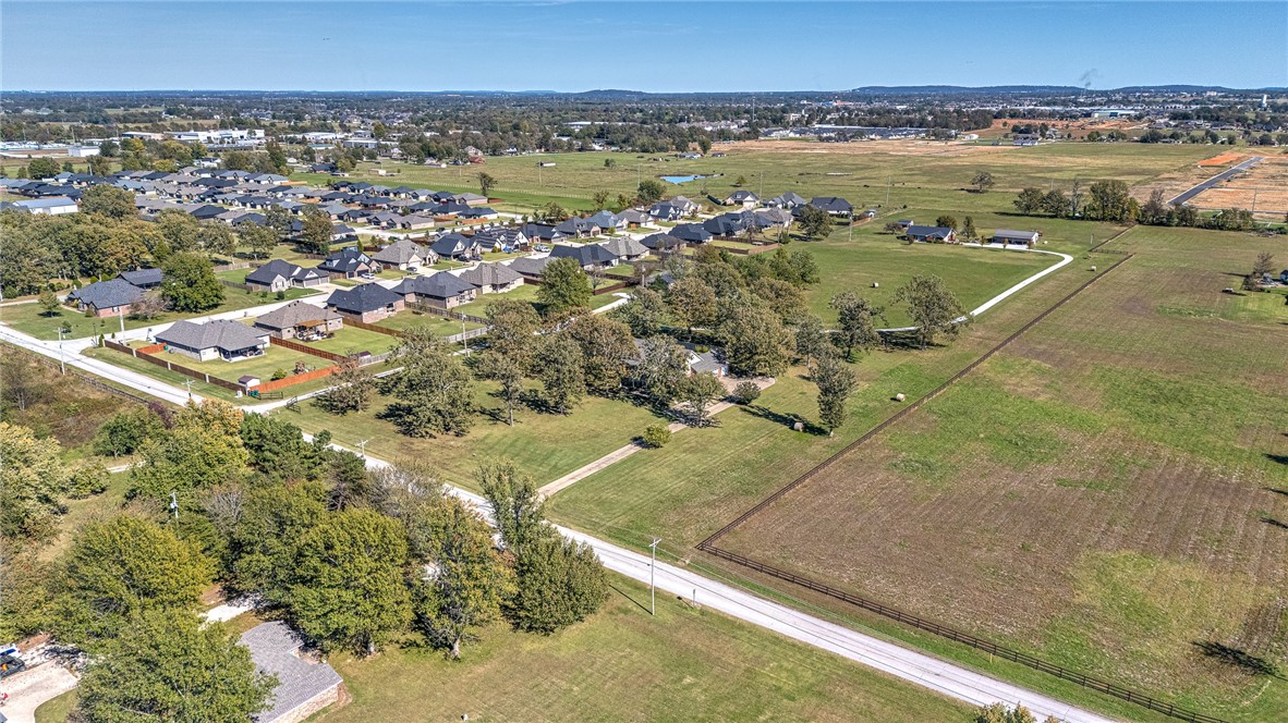 Tontitown Outlots - Residential