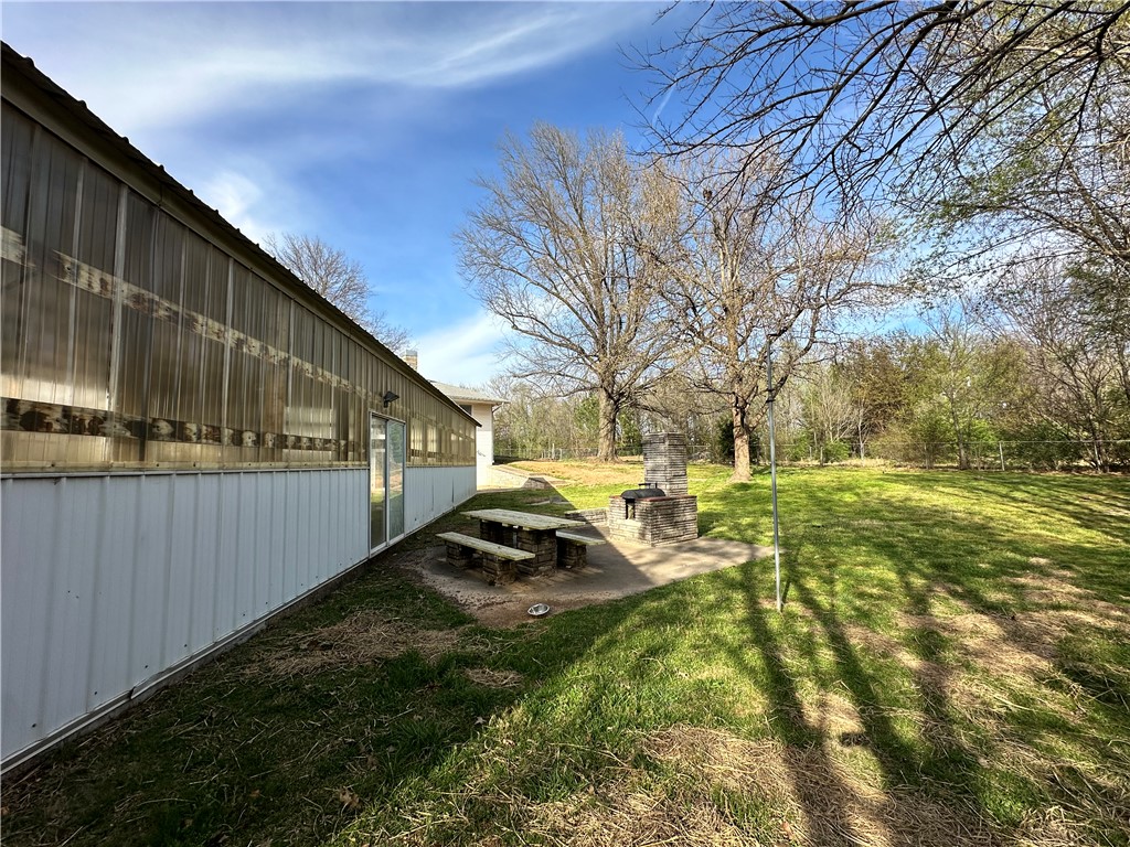 Springdale Outlots - Land