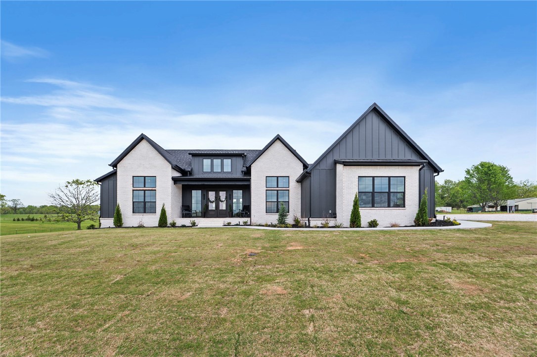 34-21-28 GARFIELD - Residential