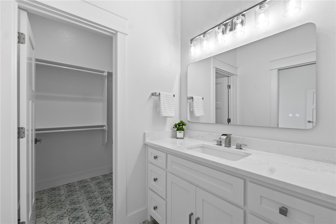 34-21-28 GARFIELD - Residential