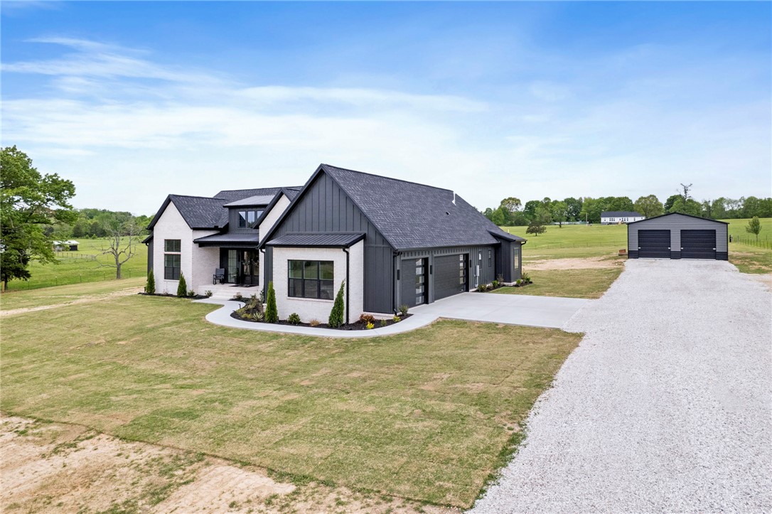 34-21-28 GARFIELD - Residential