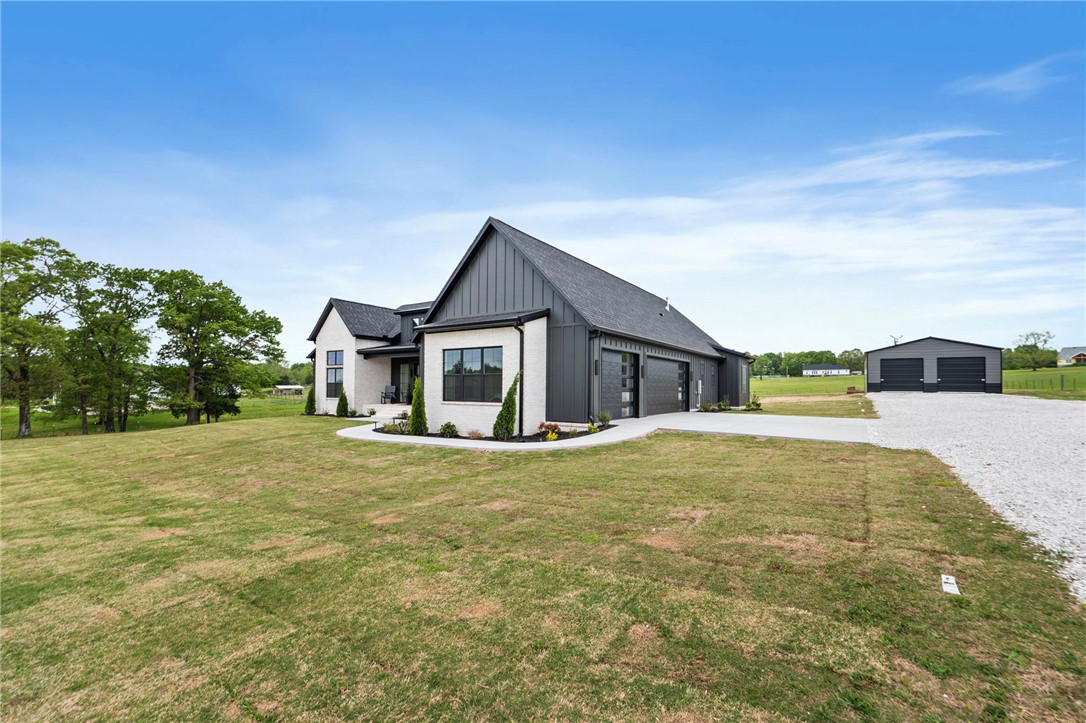 34-21-28 GARFIELD - Residential