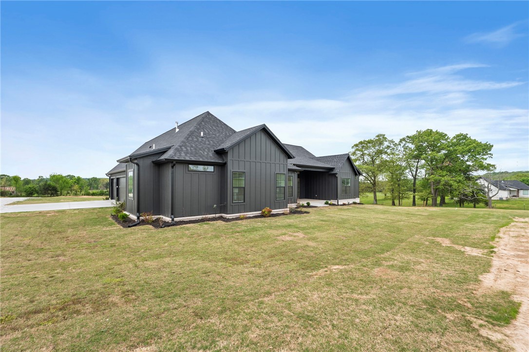 34-21-28 GARFIELD - Residential