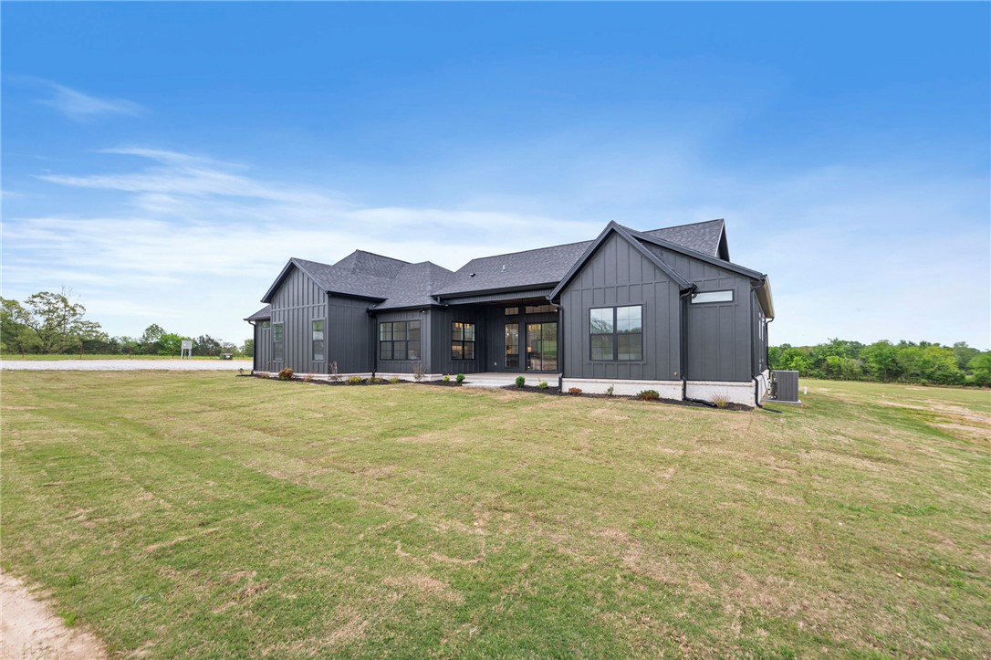 34-21-28 GARFIELD - Residential