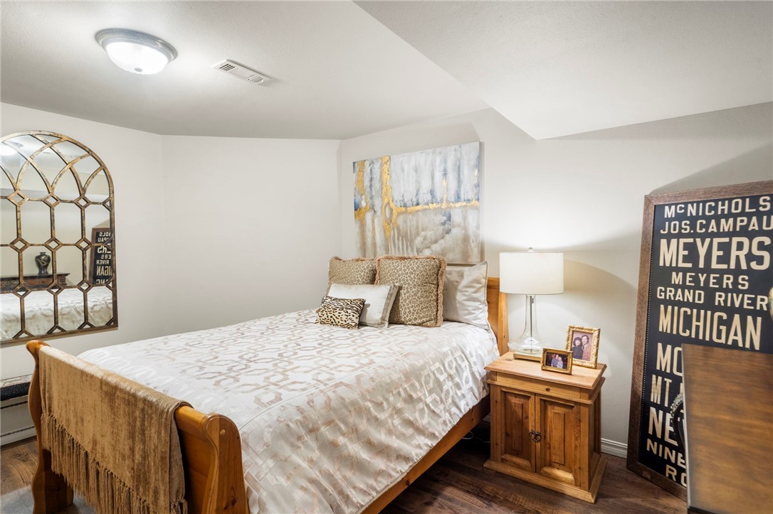 SLAYMAKER MINOR SUB-RURBAN - Residential