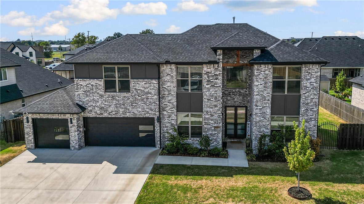 1111 Longbourn Drive