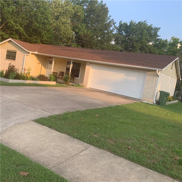 Fantastic Totally remodeled 3 bedrooms 2 full baths home and two spacious car garage for extra storage sitting on a 0.29 lot. This convenient Rogers location gives easy access to all the Northwest Arkansas has to offer.
Updated features include new painting, Wood-look tile flooring, fancy glass door in master bedroom and hallway showers, New air conditioning, new roof, new garage door, Also check out the modern lead lighting features that save energy. All appliances convey .