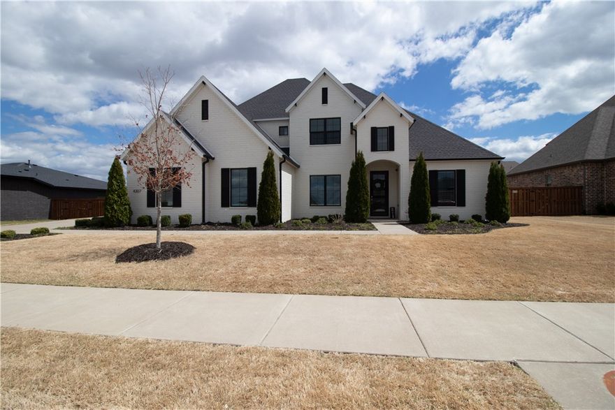 Come live in one of the most desired neighborhoods in Northwest Arkansas, SCISSORTAIL! 5 bedrooms, 4 bathrooms, large kitchen and large Livingroom. Home looks brand new, perfect for your family. Schedule showings beginning Friday -Sunday till 5:00. Offer will need to be in by 7:00 pm Sunday . Decision on Monday by noon.